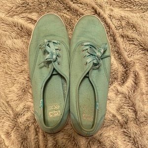 Used Size 8 Keds